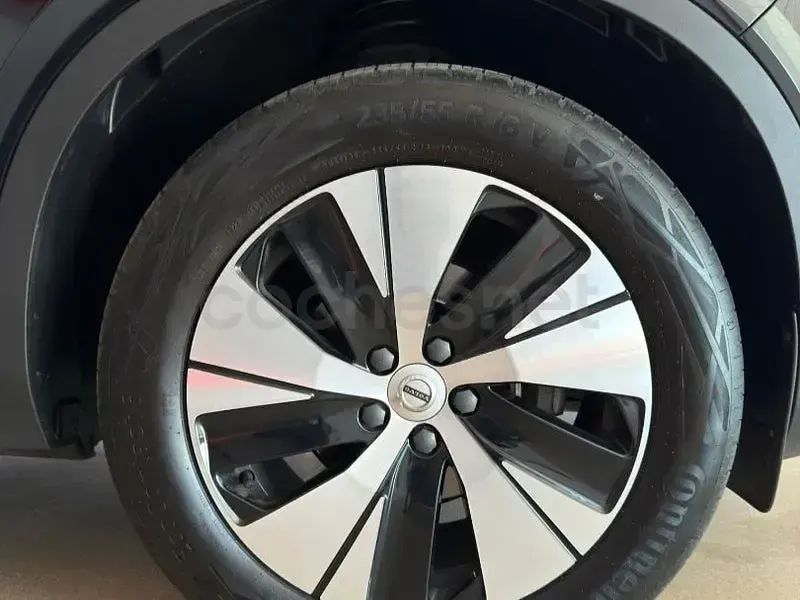 Usado Volvo XC40 Momentum 150 CV (110 kW) 2020 Negro SUV
