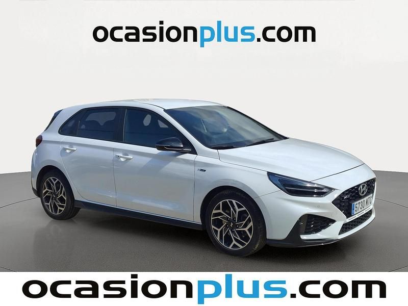 Usado Hyundai i30 N Line 100 CV (73 kW) 2024 Blanco