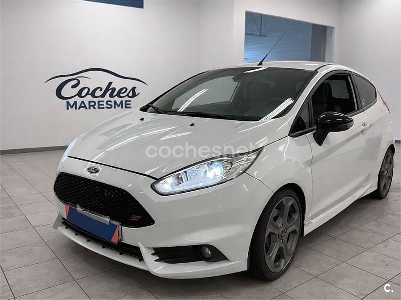 Blanco Usado 2016 Ford Fiesta ST Berlina | 11.990 € (Buen precio) - Imagen 1/4