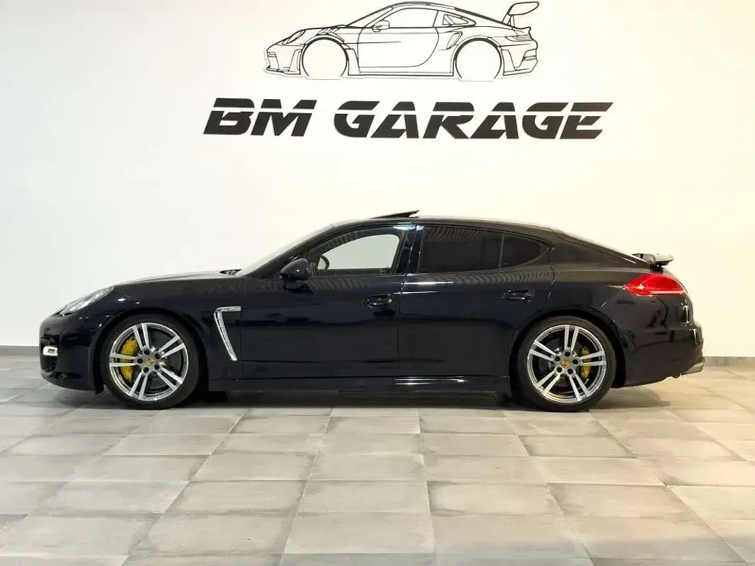Usado Porsche Panamera Turbo 500 CV (367 kW) 2010 Negro Utilitario