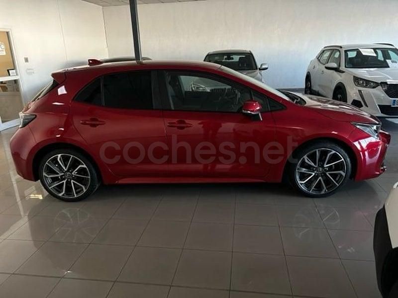 Usado Toyota Corolla 180 CV (132 kW) 2019 Granate Berlina