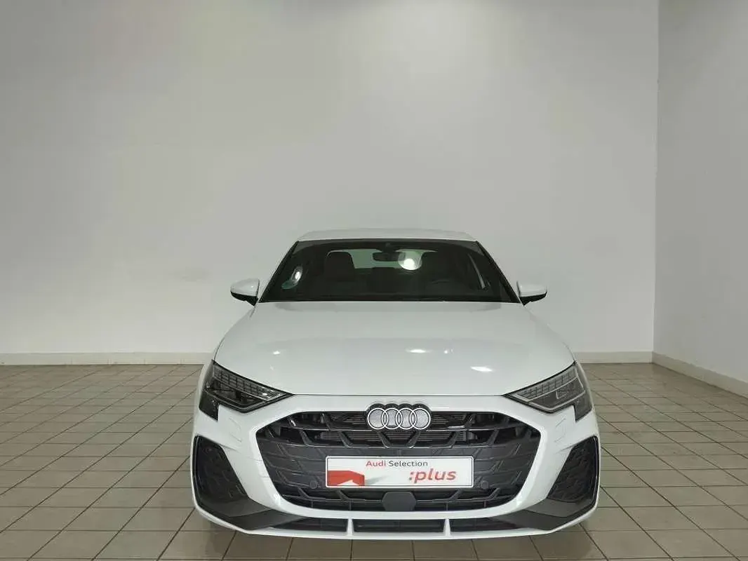 Usado Audi A3 S-Line 150 CV (110 kW) 2024 Blanco Berlina