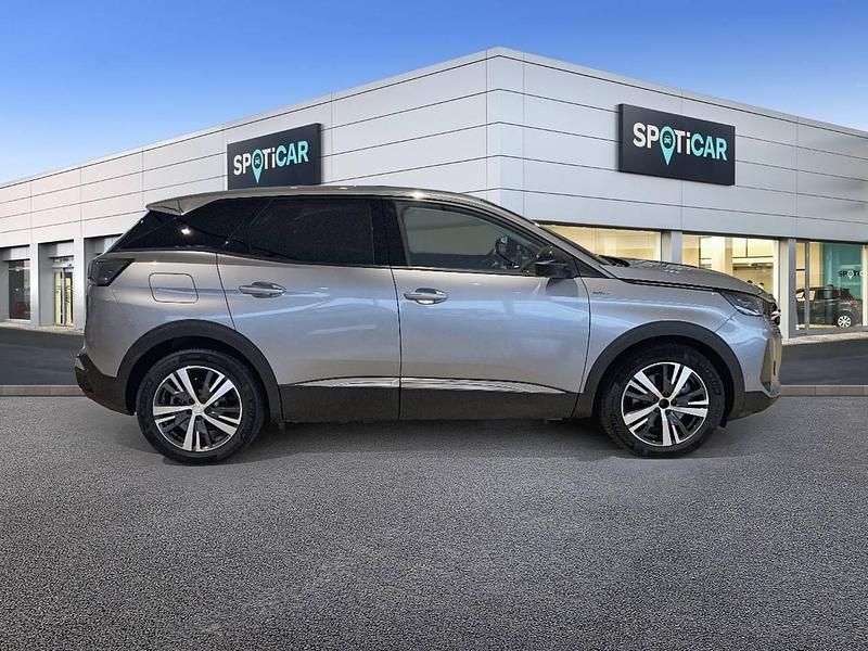 Usado Peugeot 3008 Allure 225 CV (165 kW) 2022 Gris SUV