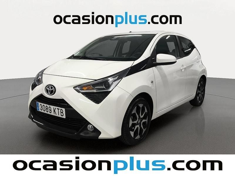 Blanco Usado 2019 Toyota Aygo X-play Utilitario | 10.728 € (Buen precio) - Imagen 1/4