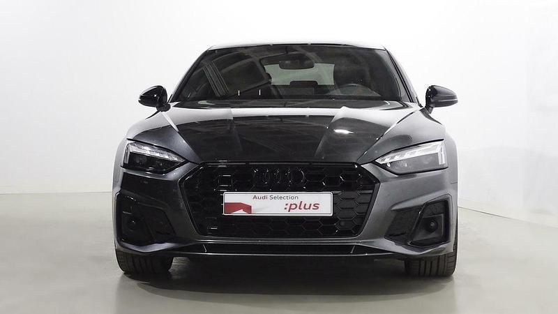 Usado Audi A5 Sportback Ambiente 163 CV (119 kW) 2022 Gris Utilitario