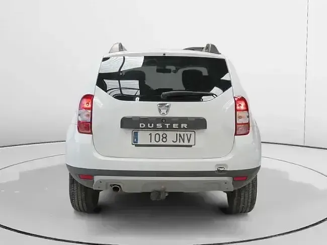 Usado Dacia Duster Lauréate 110 CV (80 kW) 2016 Blanco SUV