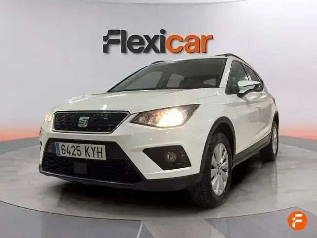 Usado Seat Arona Ecomotive 95 CV (69 kW) 2019 Blanco SUV