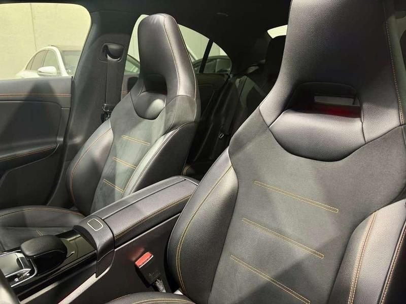 Usado Mercedes CLA220 190 CV (139 kW) 2019 Negro Berlina