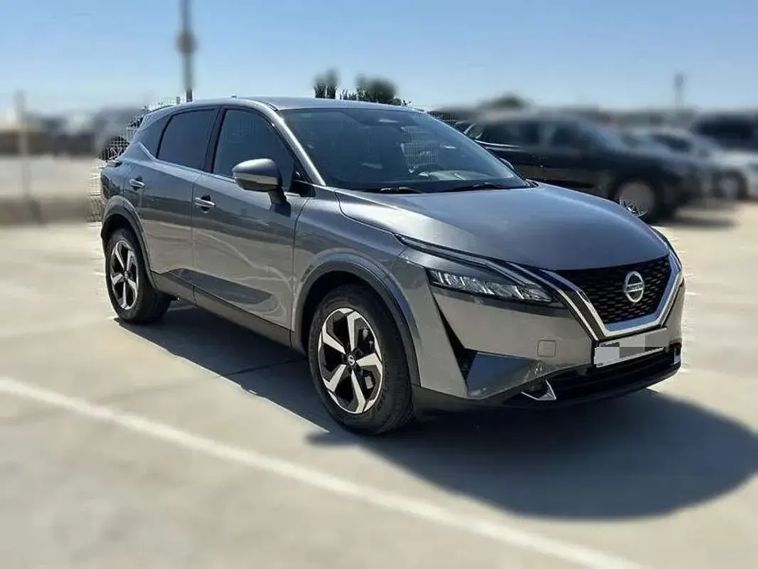 Usado Nissan Qashqai Tekna 140 CV (102 kW) 2022 Gris SUV