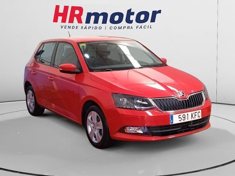Rojo Usado 2017 Skoda Fabia Ambition Berlina | 11.690 € (Un poco caro) - Imagen 1/4