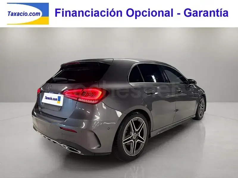 Usado Mercedes A180 136 CV (100 kW) 2020 Gris / plata Berlina