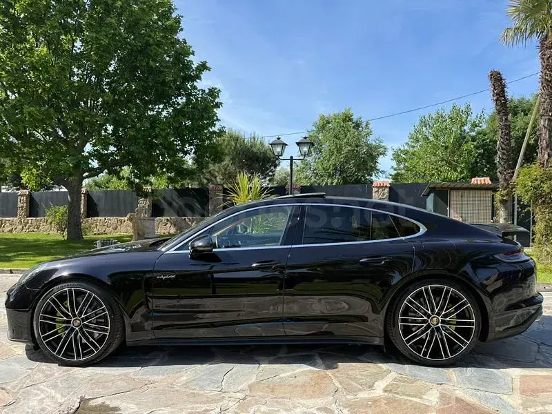 Usado Porsche Panamera 4 462 CV (339 kW) 2021 Negro Berlina