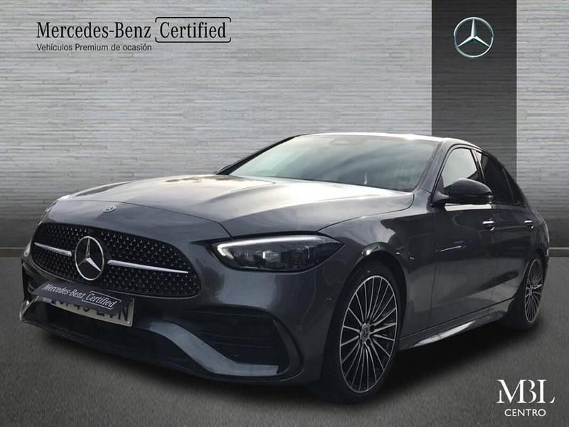 Usado Mercedes C200 AMG line 204 CV (150 kW) 2021 Selenitgrey  metallic paint Berlina