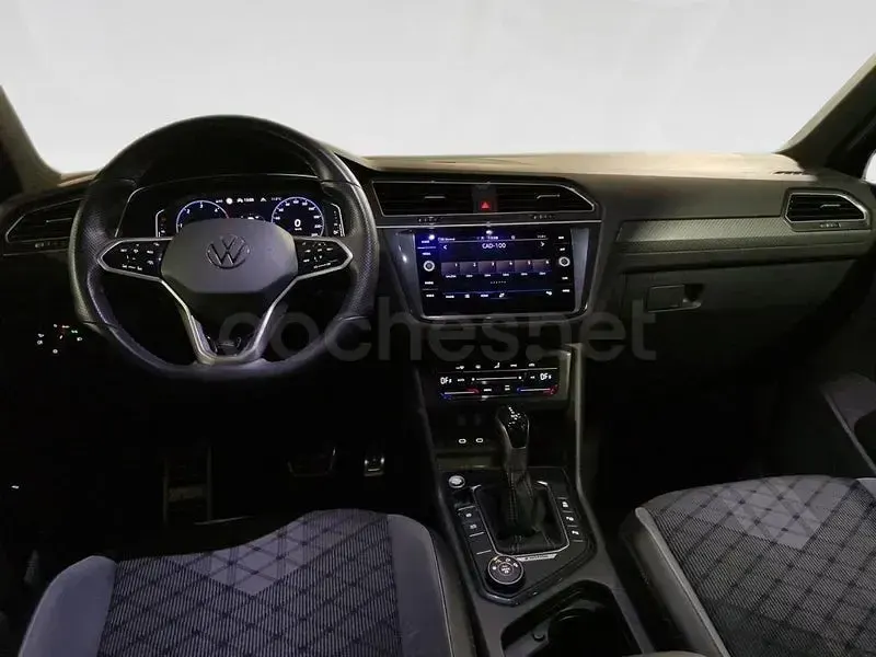 Usado VW Tiguan R-line 150 CV (110 kW) 2021 Negro SUV