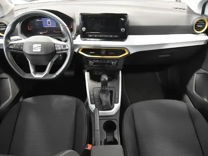 Usado Seat Arona Style 115 CV (84 kW) 2025 Blanco SUV