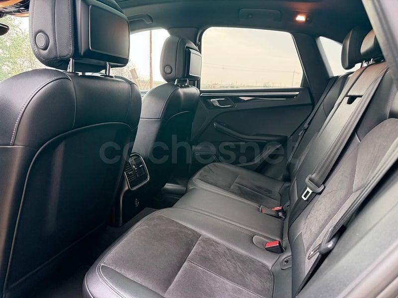 Używany Porsche Macan S 258 KM (189 kW) 2016 Brązowy SUV