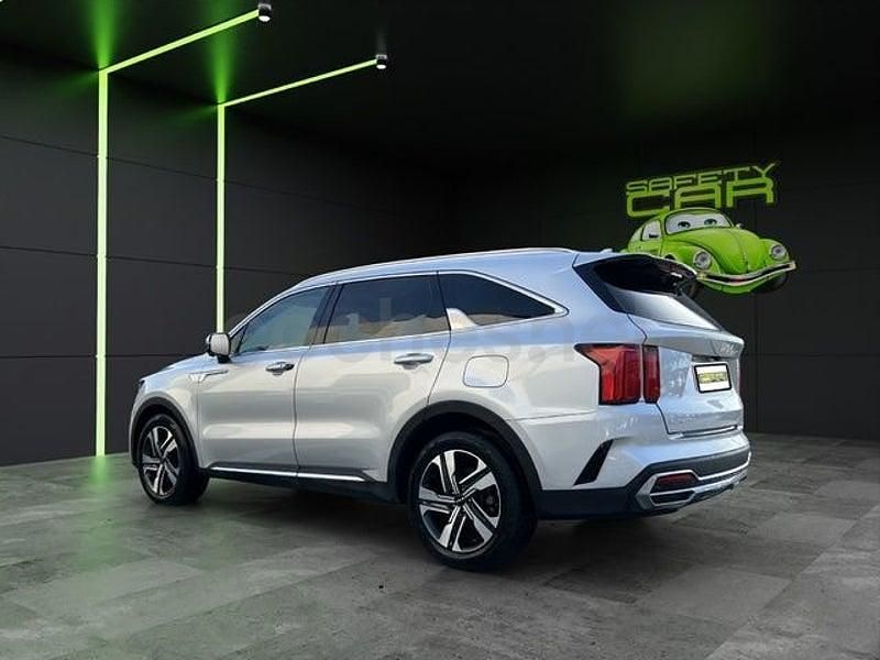 Usado Kia Sorento 202 CV (148 kW) 2023 Gris / plata SUV