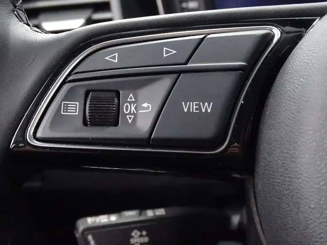 Usado Audi A1 Sportback Black Edition 116 CV (85 kW) 2025 Azul Utilitario
