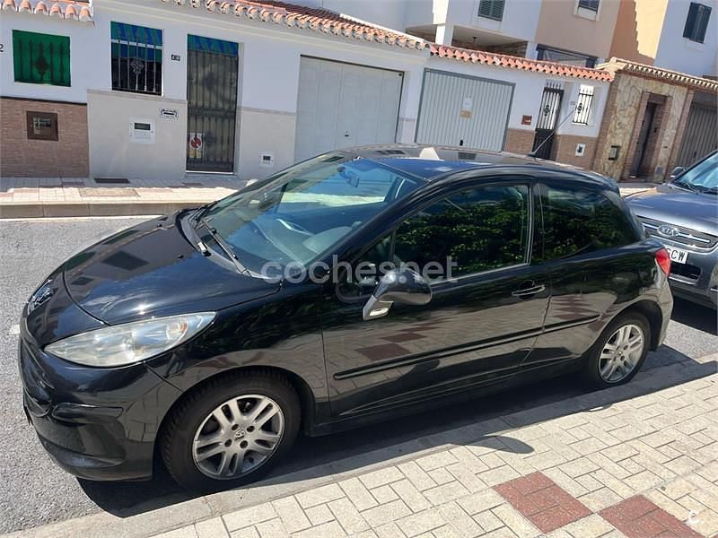 Negro Usado 2006 Peugeot 207 Berlina | 2750 € (Buen precio) - Imagen 1/4