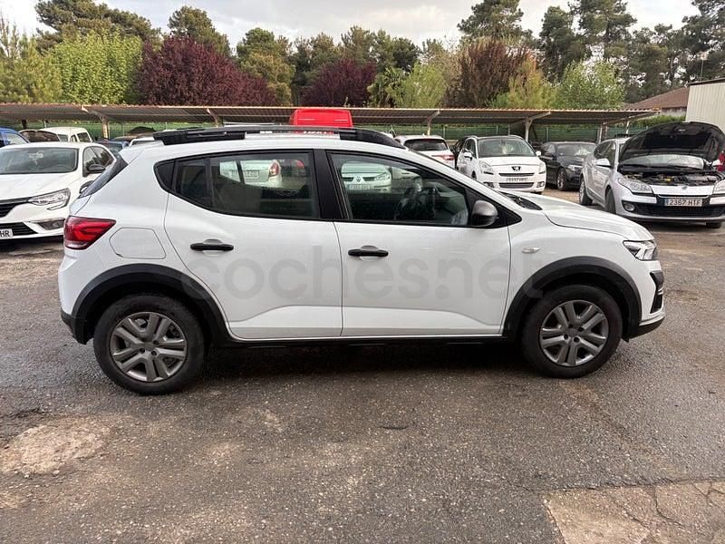 Usado Dacia Sandero Expression 101 CV (74 kW) 2023 Blanco Berlina