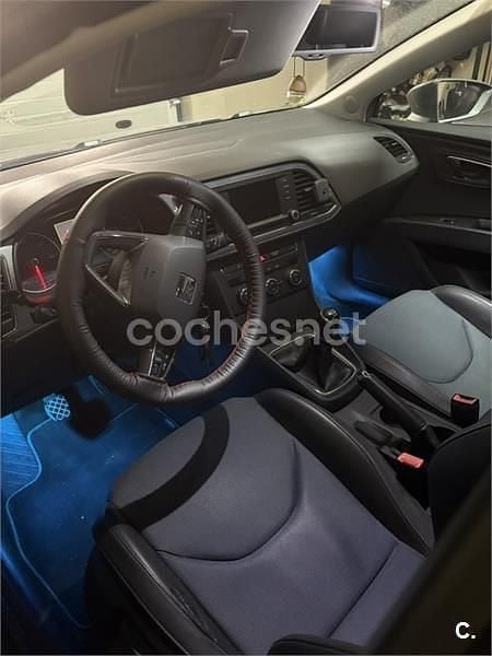 Usado Seat Leon I-Tech 105 CV (77 kW) 2015 Gris / plata Berlina