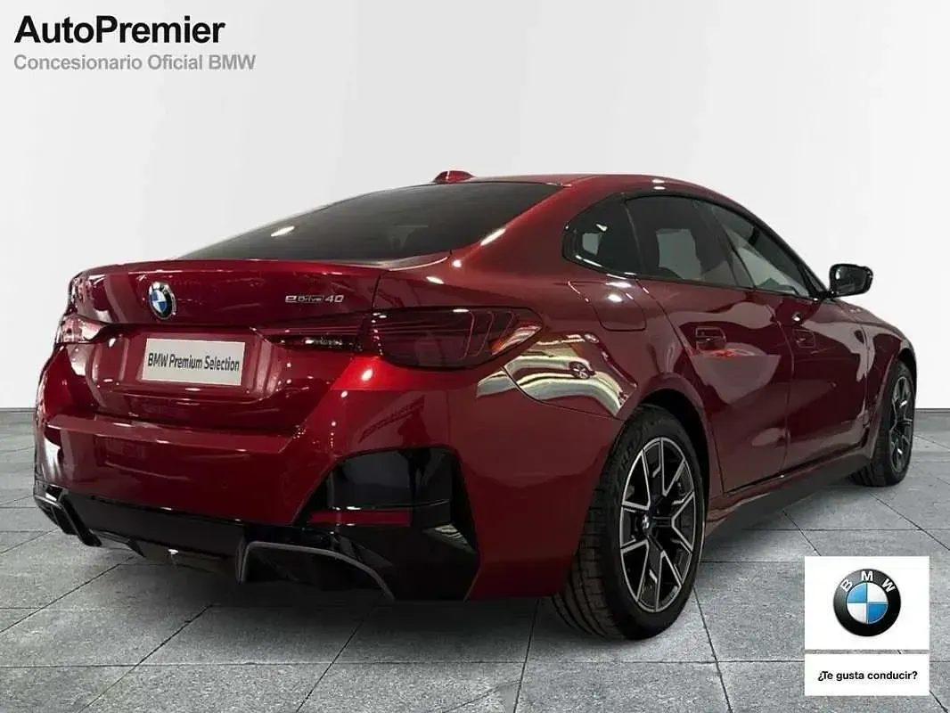 Nuevo BMW i4 Comfort Edition 250 kW (340 CV) 2026 Rojo Berlina