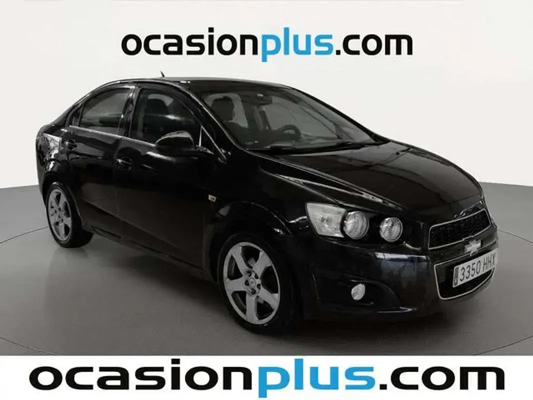 Usado Chevrolet Aveo LTZ 95 CV (69 kW) 2012 Gris Berlina