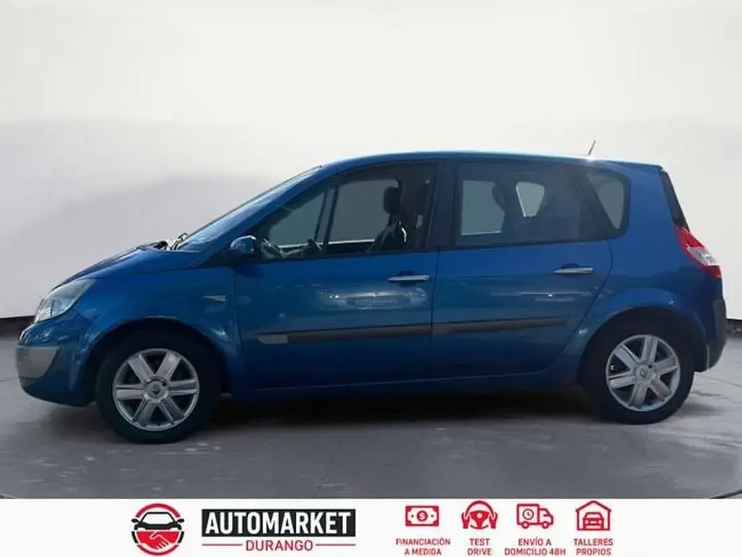 Usado Renault Scénic II Dynamique 111 CV (81 kW) 2006 Azul Monovolumen