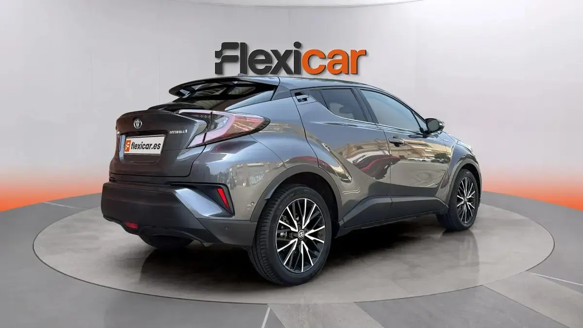 Usado Toyota C-HR Advance 122 CV (89 kW) 2018 Gris SUV