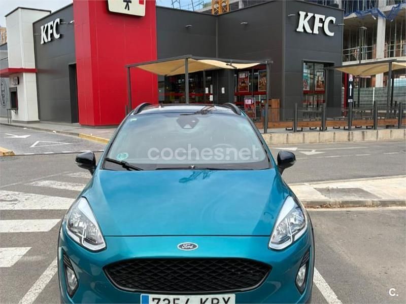 Usado Ford Fiesta Active 125 CV (91 kW) 2018 Azul Utilitario