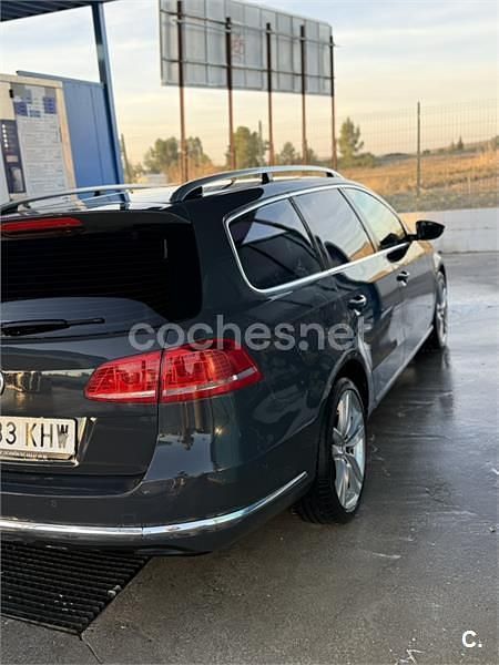 Usado VW Passat Highline 177 CV (130 kW) 2014 Gris / plata Familiar
