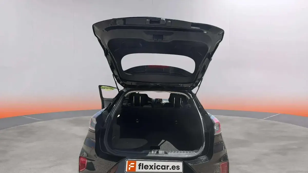Usado Ford Puma Titanium 125 CV (91 kW) 2022 Negro SUV