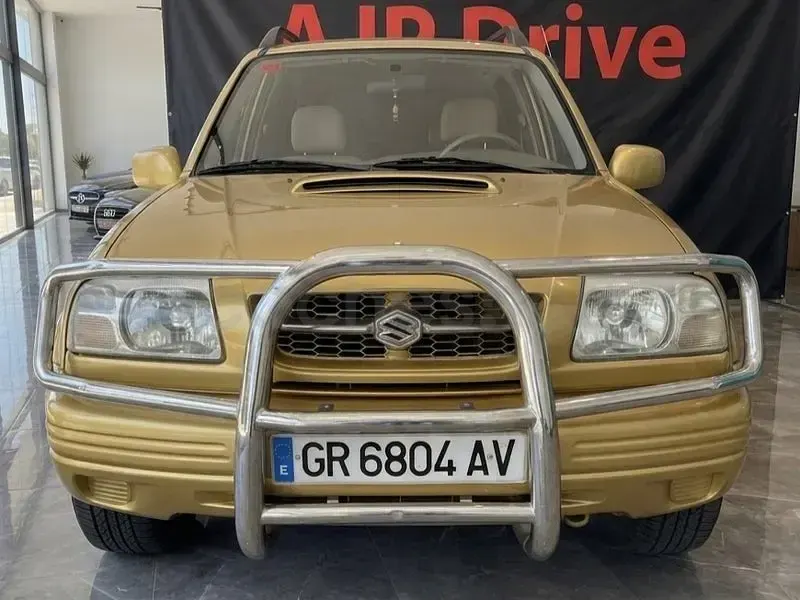 Usado Suzuki Grand Vitara 87 CV (63 kW) 1999 Amarillo SUV
