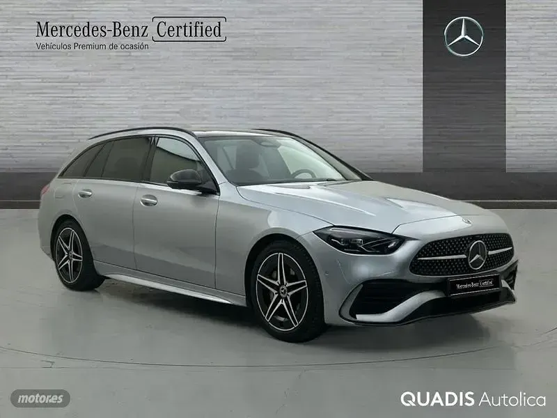 Usado Mercedes 220 200 CV (147 kW) 2025 Plateado Familiar