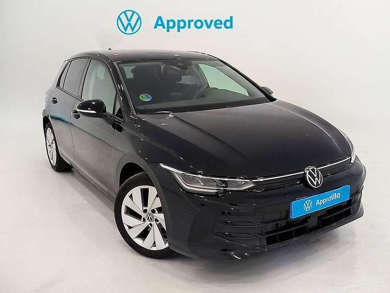 Negro Usado 2024 VW Golf VIII Berlina | 31.550 € (Caro) - Imagen 1/4