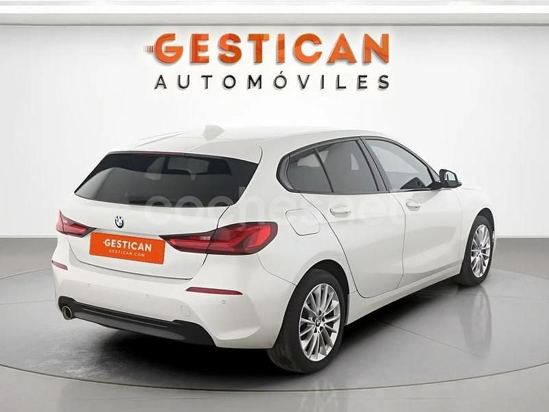 Usado BMW 118 140 CV (102 kW) 2021 Blanco Utilitario