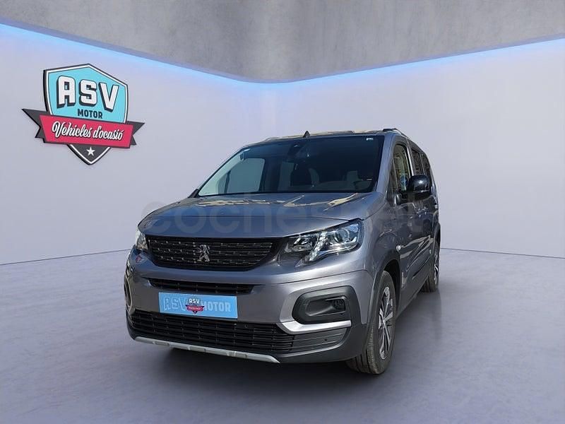 Usado Peugeot Rifter Allure 130 CV (95 kW) 2020 Gris / plata Monovolumen