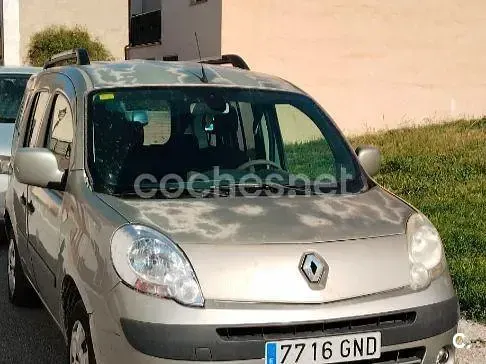 Usado Renault Kangoo Expression 105 CV (77 kW) 2009 Beige Familiar