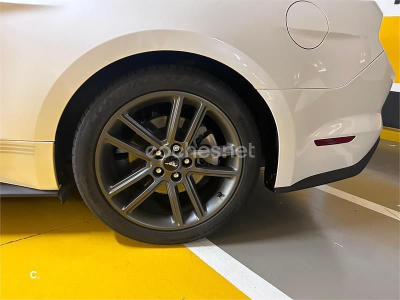 Usado Ford Mustang 314 CV (230 kW) 2017 Blanco Descapotable