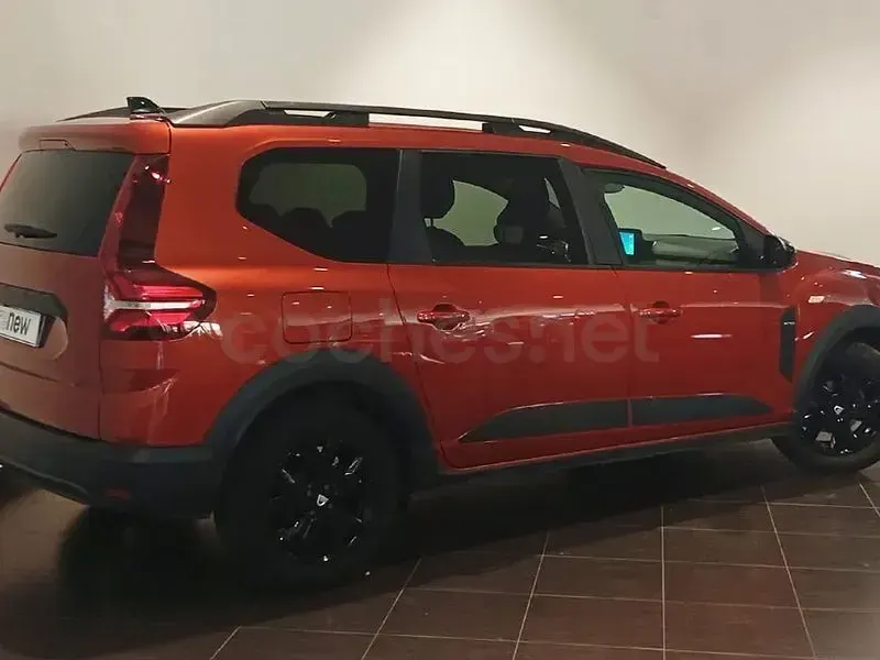 Usado Dacia Jogger Extreme 100 CV (73 kW) 2023 Naranja Monovolumen