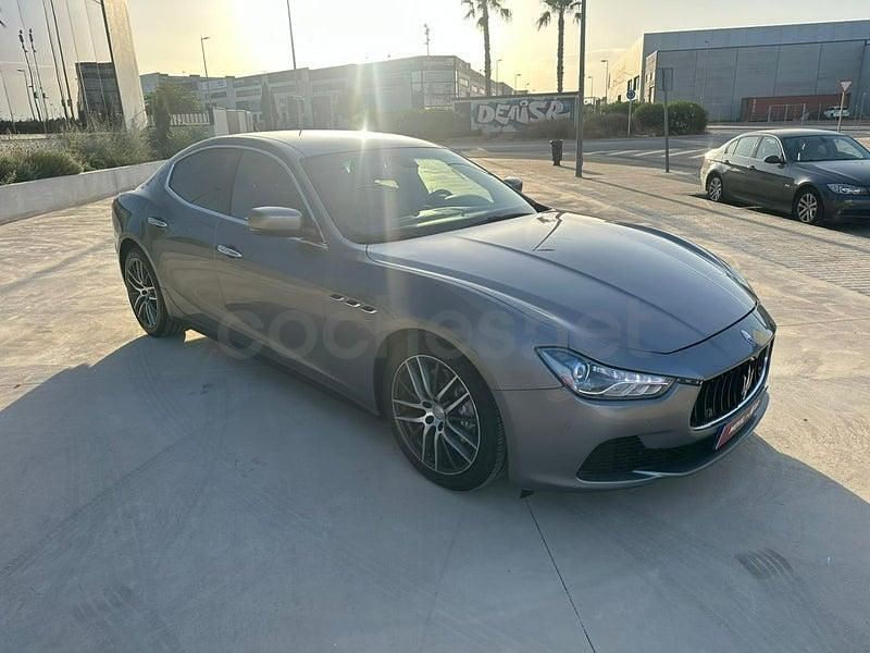 Usado Maserati Ghibli 275 CV (202 kW) 2015 Gris / plata Berlina
