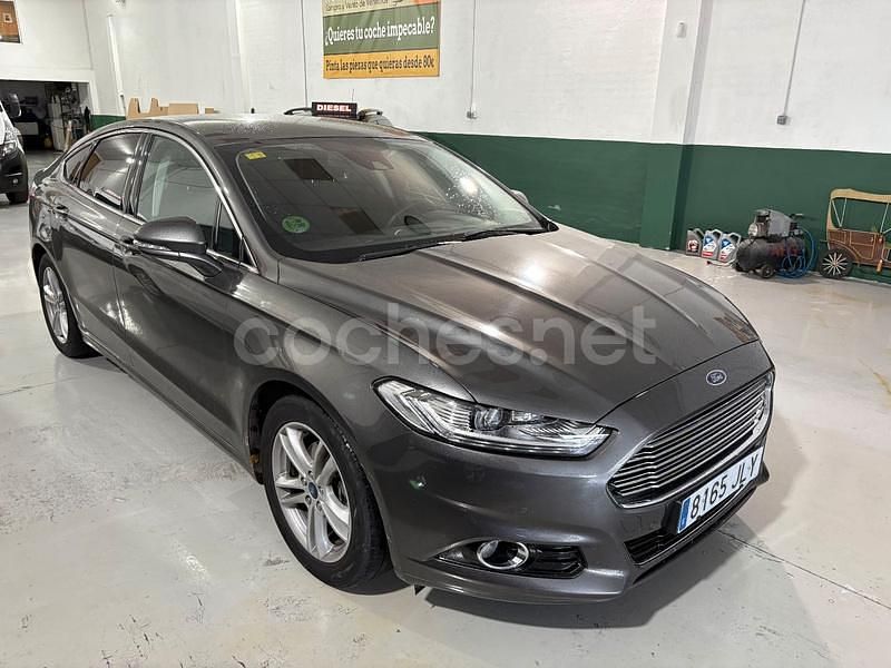 Beige Usado 2016 Ford Mondeo Titanium Berlina | 13.200 € (Precio justo) - Imagen 1/4