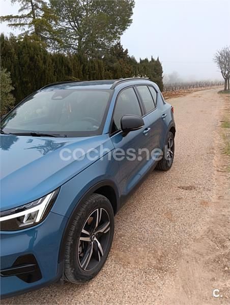 Usado Volvo XC40 Plus 163 CV (119 kW) 2023 Azul SUV