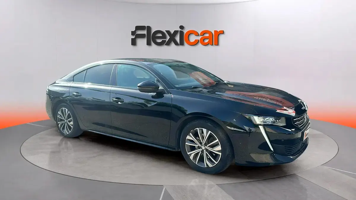 Usado Peugeot 508 Allure 131 CV (96 kW) 2022 Negro Berlina