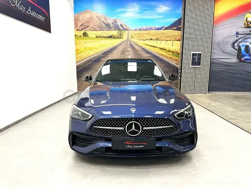 Usado Mercedes C300e 313 CV (230 kW) 2023 Azul Familiar