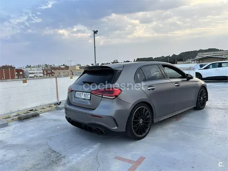 Usado Mercedes A250 224 CV (164 kW) 2020 Gris / plata Berlina
