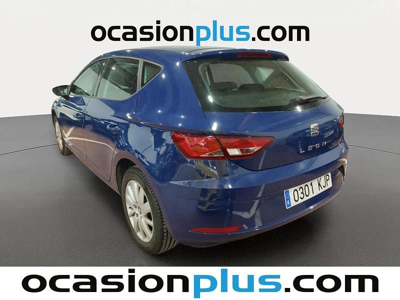 Usado Seat Leon Reference 110 CV (80 kW) 2018 Azul Utilitario