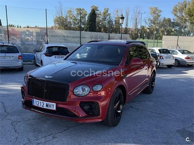 Usado Bentley Bentayga 449 CV (330 kW) 2023 Rojo SUV