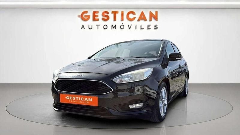 Negro Usado 2015 Ford Focus Titanium Utilitario | 7990 € (Precio justo) - Imagen 1/3