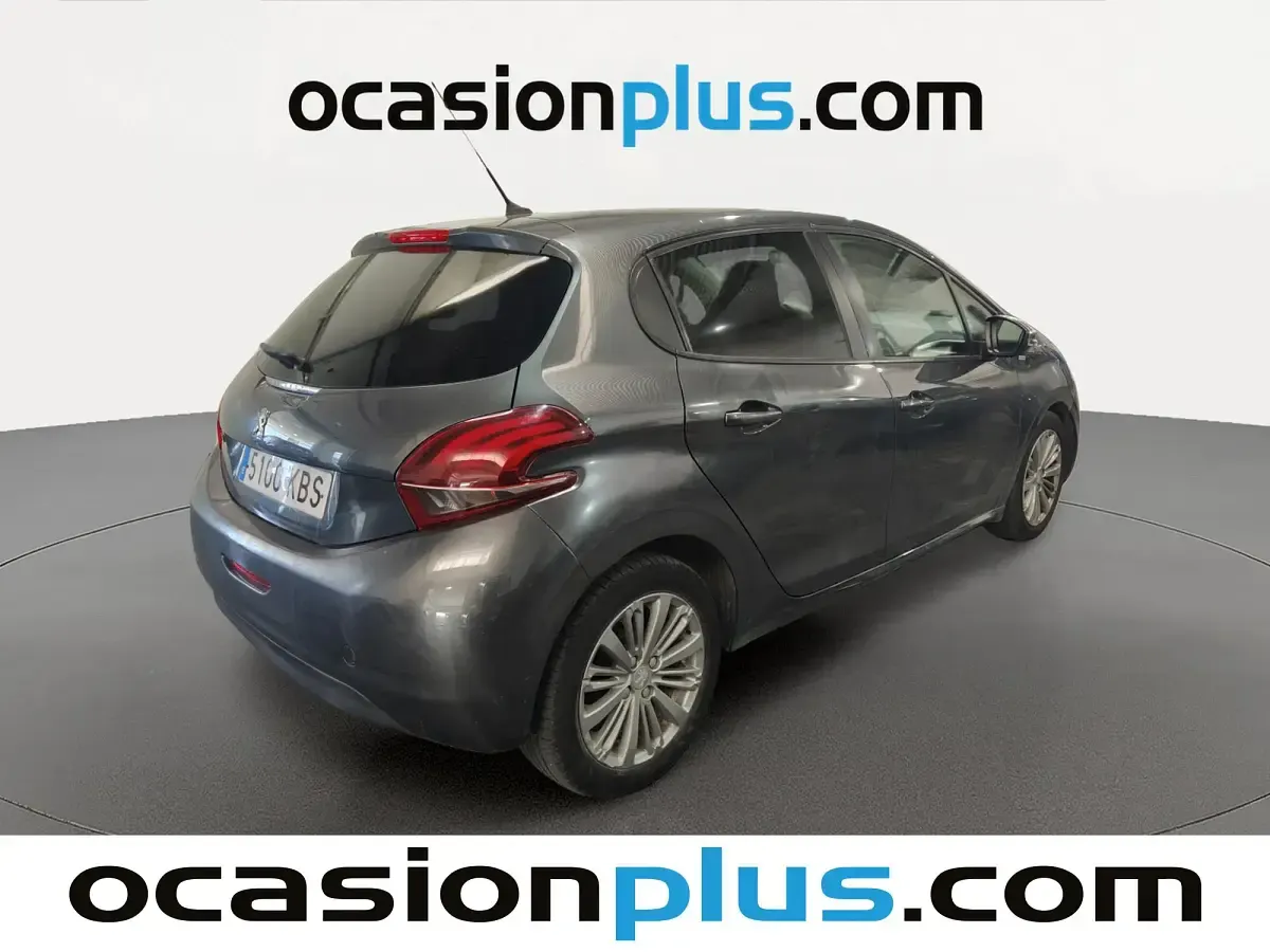 Usado Peugeot 208 Style 75 CV (55 kW) 2017 Gris Utilitario